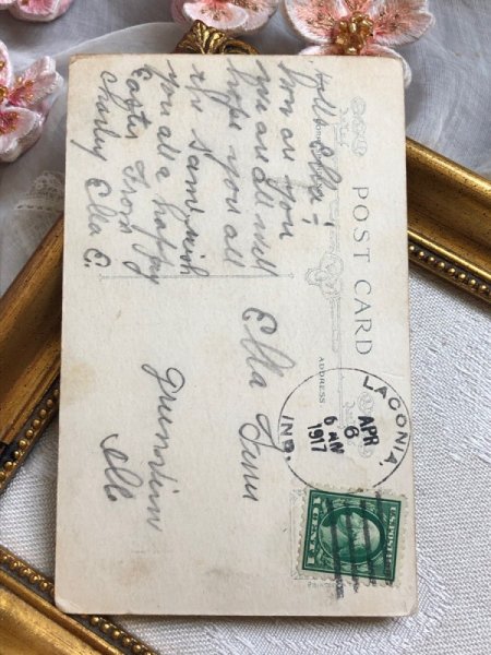 画像3: Postcard アンティークポストカード イースター ウサギさんと青い小鳥 ボンネット帽子 うさぎ  (3)