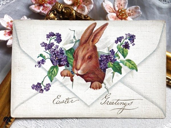 画像2: Postcard アンティークポストカード イースター 封筒の中からウサギさん 手紙 うさぎ アメリカ1917年 (2)