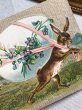 画像3: Postcard　アンティークポストカード　イースター　卵を盗むウサギさんを追いかけるニワトリ　うさぎ　スミレ　アメリカ1909年 (3)