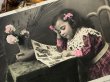 画像3: Postcard　アンティークポストカード　絵本を読む女の子　写真　1907年 (3)