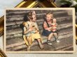 画像2: Postcard　アンティークポストカード　お人形さんと女の子たち　フィンランド1951年 (2)