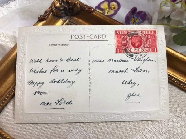 画像4: Postcard アンティークポストカード お人形さんと女の子 赤ちゃん ドールハウス イギリス1935年 (4)