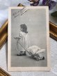 画像2: Postcard　アンティークポストカード　お人形さんを運ぶ女の子　　フランス1903年 (2)