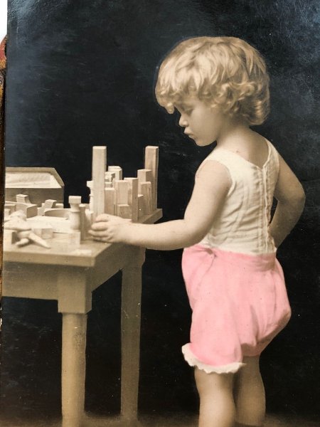 画像3: Postcard　アンティークポストカード　積み木で遊ぶ男の子　（未使用） (3)