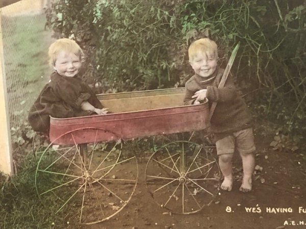 画像3: Postcard アンティークポストカード カートで遊ぶ幼い兄妹 子ども 写真  (3)