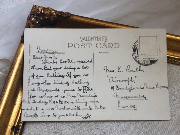 画像4: Postcard 　アンティークポストカード　仲良しの男の子と女の子　子犬　Mable Lucie Attwell　 (4)