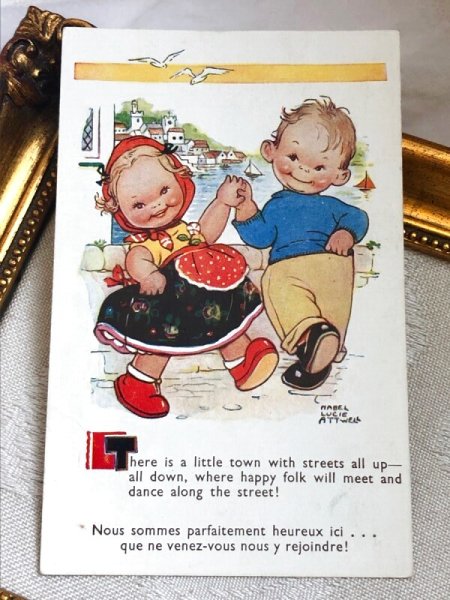 画像2: Postcard 　アンティークポストカード　水辺の街でダンスをする子ども達　Mabel Lucie Attwell (2)