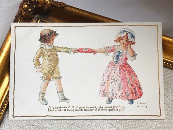 画像2: Postcard アンティークポストカード クラッカーと子ども達 Millicent Sowerby (未使用) (2)