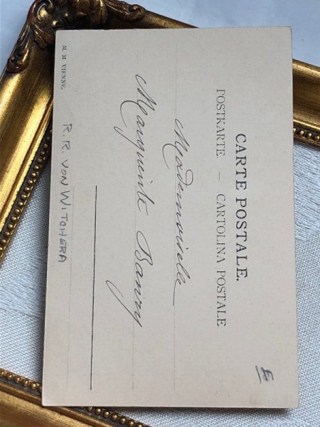 画像4: Postcard アンティークポストカード クリスマス ヤドリギを持つ女性と犬 スピッツ系  R.R.Wichera M.M.VIENNE  (4)