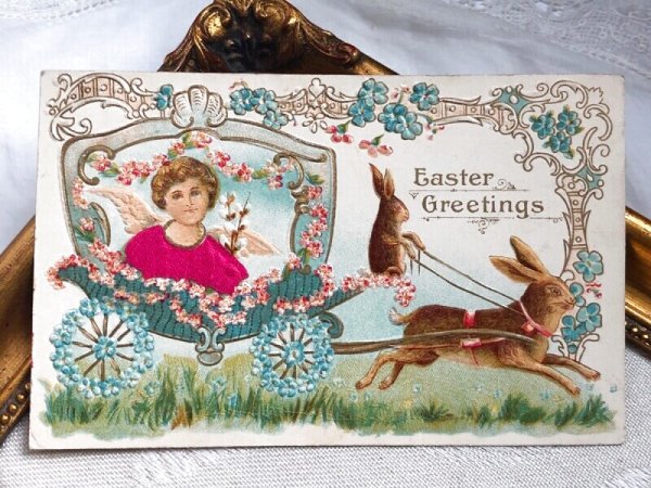画像2: Postcard アンティークポストカード イースター  ウサギ車と天使 シルク布貼り (2)