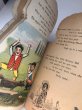 画像10: Vintage Book  アンティーク洋書　絵本　Dolly's Adventures. お人形さんの冒険　赤ずきんちゃん風のお人形　ダイカット絵本　1898年 (10)