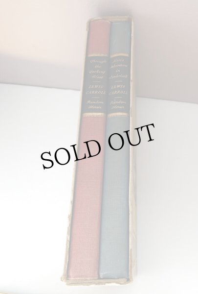 画像7: Vintage Book  Alice's Adventures in Wonderland/Through the Looking Glass, Lewis Carroll 1946 1st Special Color Illus. Edition Set Slipcaseアンティーク本　洋書　不思議の国のアリス / 鏡の国のアリス　2冊セット　スリップケース付き　1946年 (7)