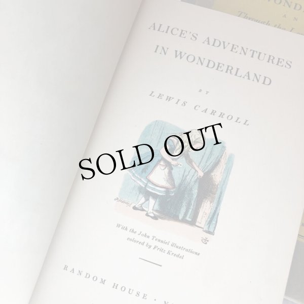 画像16: Vintage Book  Alice's Adventures in Wonderland/Through the Looking Glass, Lewis Carroll 1946 1st Special Color Illus. Edition Set Slipcaseアンティーク本　洋書　不思議の国のアリス / 鏡の国のアリス　2冊セット　スリップケース付き　1946年 (16)