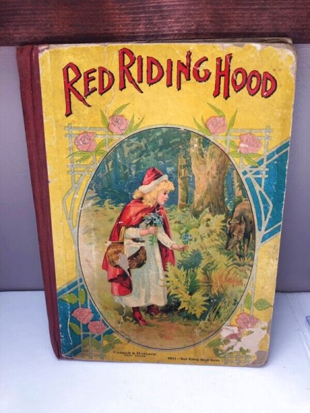 画像1: Vintage Book  アンティーク洋書　絵本　LITTLE RED RIDING HOOD. 赤ずきんちゃんと狼　GRAHAM & MATLACK 1890年頃 (1)