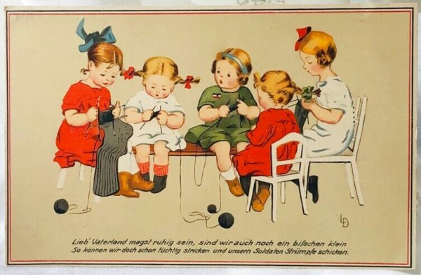 画像1: Postcard 　アンティークポストカード   編み物をする女の子たち　Lia Doring 　1915年 (1)