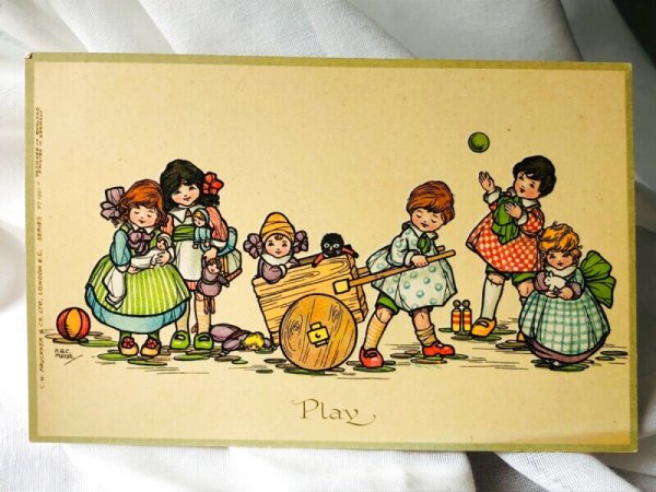 画像1: Postcard　アンティークポストカード　みんなで遊ぶ子どもたち　ゴーリー　 H.G.C. Marsh　（未使用） (1)
