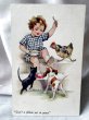 画像1: Postcard　アンティークポストカード　動物たちにご飯をねだられる子ども　黒猫　犬　ニワトリ　Nina Brisley (1)