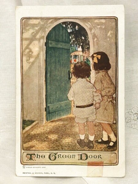 画像1: Postcard　アンティークポストカード　緑色のドア  Jessie Willcox Smith　1912年 (1)