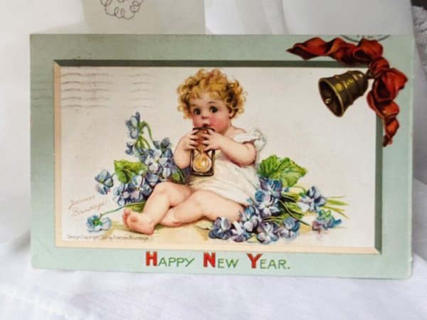 画像1: Postcard  アンティークポストカード　新年祝い　New Year　砂時計と赤ちゃん　スミレ　F.Brundage　 (1)