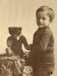 画像2: Postcard    アンティークポストカード　肖像写真　テディベアと男の子　1910年頃 (2)