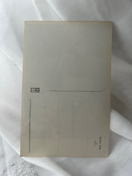 画像2: Postcard    アンティークポストカード 写真 お人形さんと女の子 (未使用) (2)