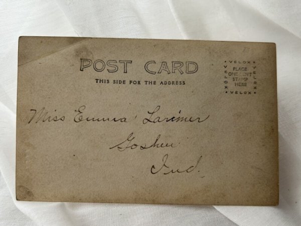 画像2: Postcard    アンティークポストカード 肖像写真 お人形と女の子  (2)