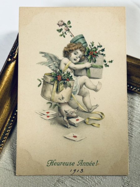 画像2: Postcard　アンティークポストカード　子豚に躓く天使　ウィーン趣味　M.M.VIENNE　 (2)