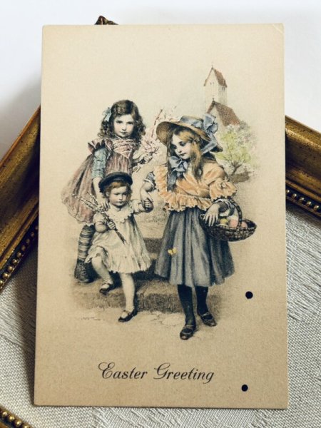画像2: Postcard アンティークポストカード イースター 卵を持ってお出かけをする女の子たち M.M.VIENNE  (2)