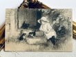 画像2: Postcard　アンティークポストカード　子猫と遊ぶ女の子　M.M.VIENNE　フランス1912年 (2)