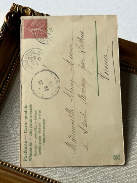 画像3: Postcard   アンティークポストカード  スミレのお花と馬蹄と手紙を持つ男の子 フランス1905年 (3)