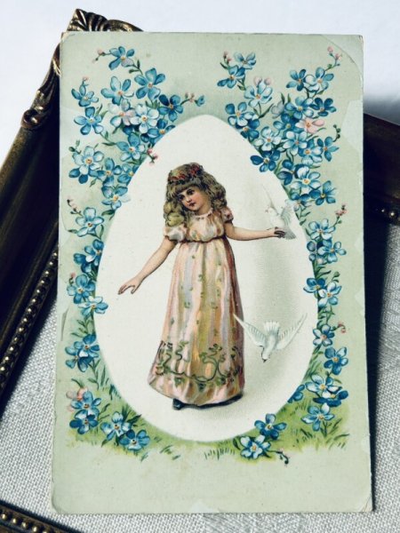 画像2: Postcard   アンティークポストカード  イースター 卵 女の子と白鳩 忘れな草のお花 フランス (2)