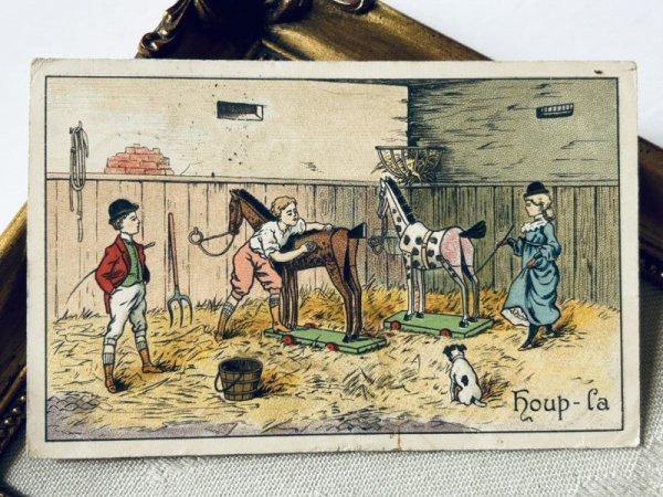 画像2: Postcard   アンティークポストカード  木馬のお世話をする子どもたち イギリス1906年 (2)