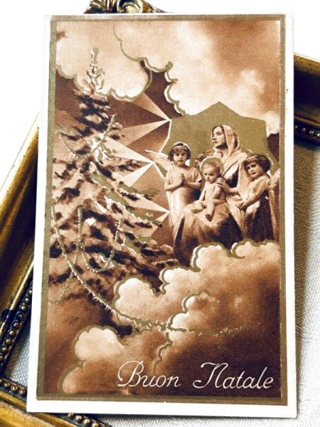 画像2: Postcard アンティークポストカード クリスマス 聖母子を祝福する天使 クリスマスツリー (未使用) (2)
