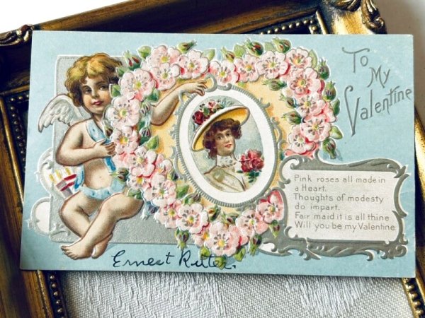画像2: Postcard アンティークポストカード バレンタイン キューピッド天使と女性 プリムローズ (2)