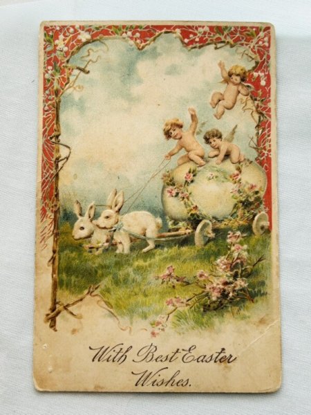 右下角に折れあり