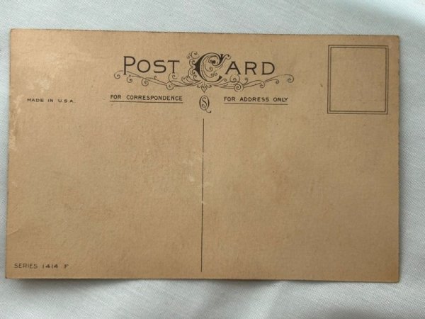 画像2: Postcard　アンティークポストカード　イースター 　卵を盗んで逃げるウサギを追いかけるニワトリ　（未使用） (2)
