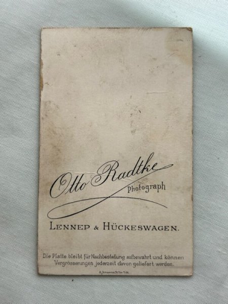 画像2: Vintage carte de visite　アンティーク　ミニ肖像写真　小さな女の子　ドイツ (2)