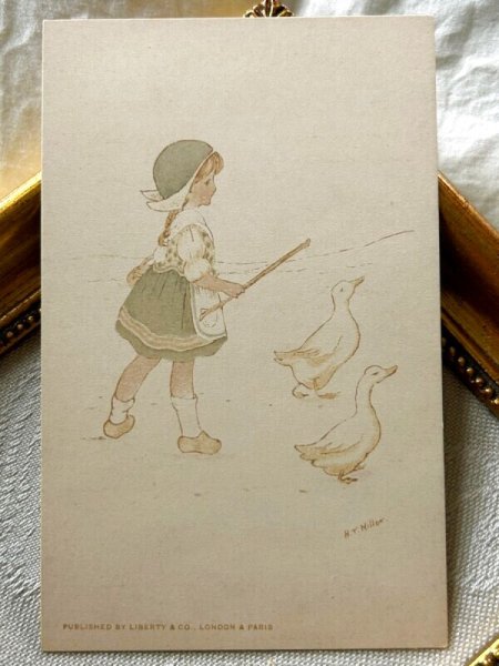 画像2: Postcard　アンティークポストカード　アヒルと女の子　オランダ風　H.T.Miller （未使用） (2)