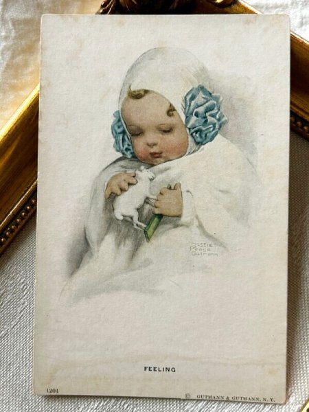 画像2: Postcard アンティークポストカード 羊の玩具と赤ちゃん Bessie Pease Gutmann (未使用) (2)