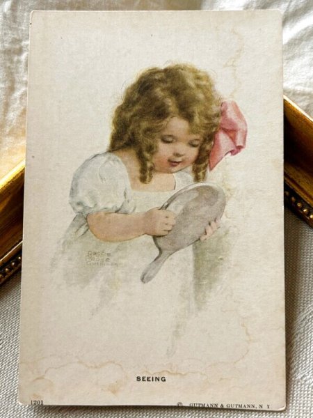 画像2: Postcard　アンティークポストカード　鏡を見つめる女の子　Bessie Pease Gutmann　（未使用） (2)