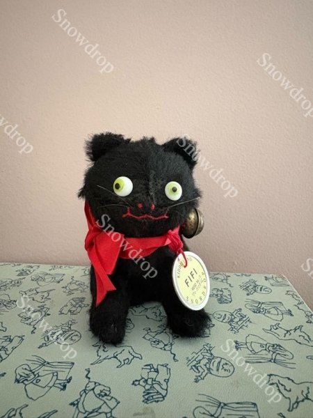 画像1: 【ご予約注文】Snowdrop ハンドメイド　アンティーク風ぬいぐるみ　猫　黒モヘア　（11cm） (1)