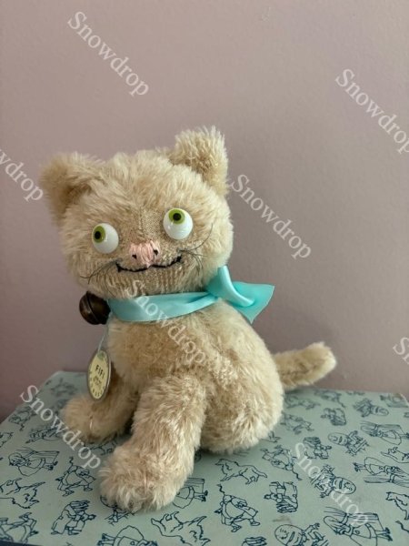 画像2: 【ご予約注文】Snowdrop ハンドメイド　アンティーク風ぬいぐるみ　白猫　オートミールモヘア　（17cm） (2)