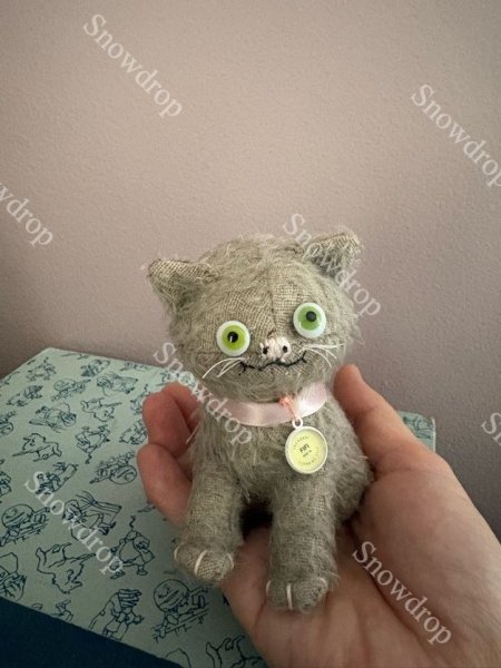 画像5: 【ご予約注文】Snowdrop ハンドメイド　アンティーク風ぬいぐるみ　グレー猫　（10.5cm） (5)