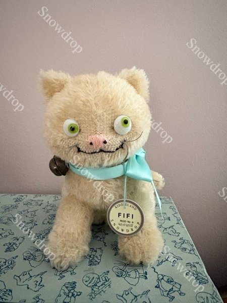 画像1: 【ご予約注文】Snowdrop ハンドメイド　アンティーク風ぬいぐるみ　白猫　オートミールモヘア　（16.5cm） (1)