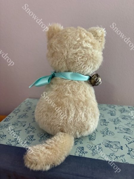 画像5: 【ご予約注文】Snowdrop ハンドメイド　アンティーク風ぬいぐるみ　白猫　オートミールモヘア　（17cm） (5)