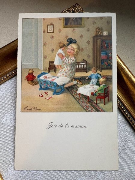 画像2: Postcard　アンティークポストカード　お人形さん遊びをする女の子　テディベア　Pauli Ebner　（未使用） (2)