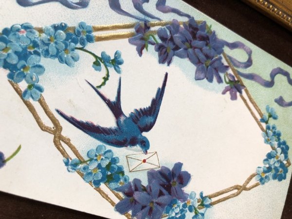 画像2: Postcard 手紙を届けるツバメ 忘れな草とスミレのお花  (2)