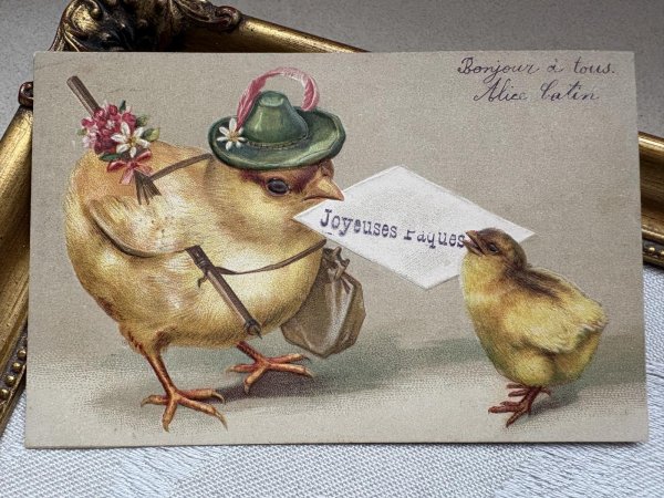 画像2: Postcard　アンティークポストカード　イースター　手紙を渡すヒヨコの郵便屋さん　フランス1905年 (2)
