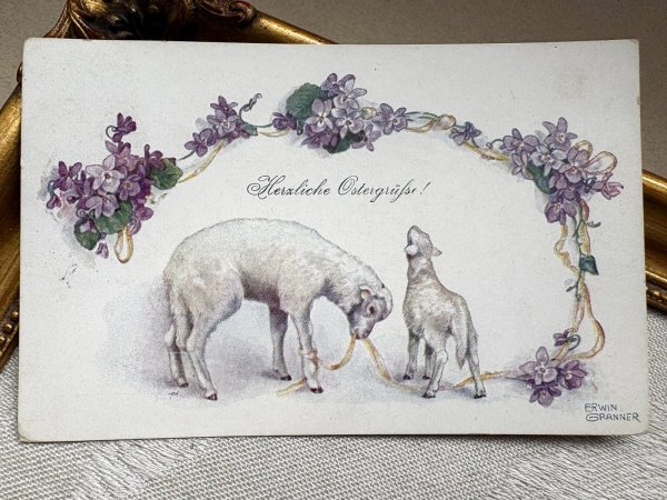 画像2: Postcard 　アンティークポストカード   イースター　羊とスミレのお花　Erwin Granner 　オーストリア1920年 (2)