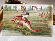 画像2: Postcard 　アンティークポストカード   魚に乗る騎手　エイプリルフール　4月の魚　フランス1907年 (2)